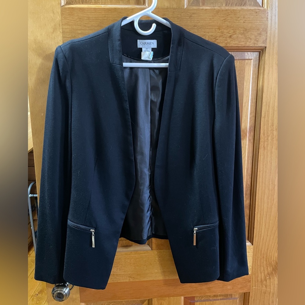 EUC. Carmen Marc Valvo Blazer in black. Has been dry cleaned.